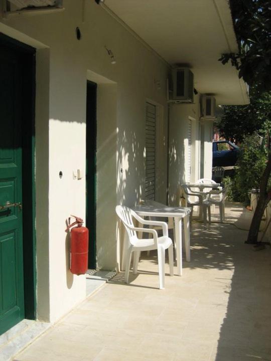 Mediterraneo Studios Vasilikí Exterior foto