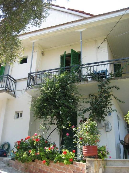 Mediterraneo Studios Vasilikí Exterior foto